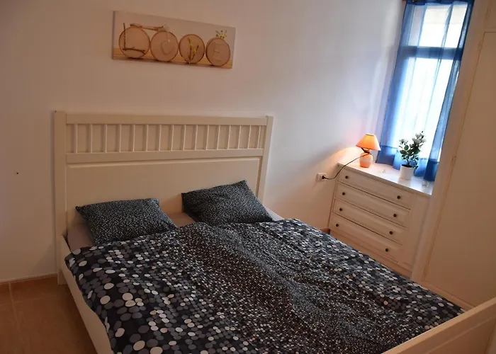 Apartment Jacaranda Close To The Beach, Sea-View, Pool, Wifi, Sat-Tv