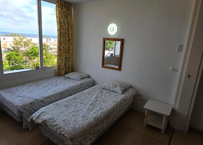 Apartment Jacaranda Close To The Beach, Sea-View, Pool, Wifi, Sat-Tv