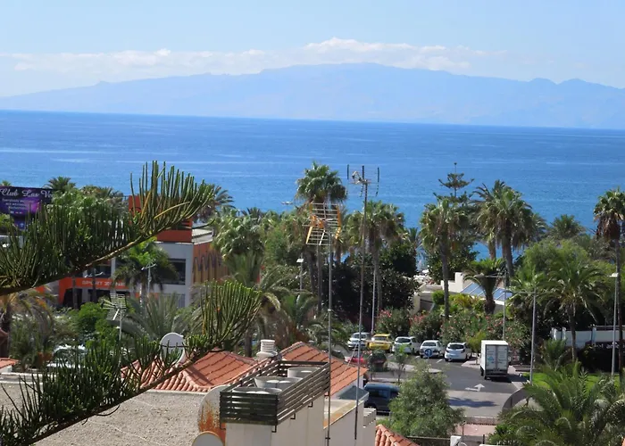 Apartment Jacaranda Close To The Beach, Sea-View, Pool, Wifi, Sat-Tv