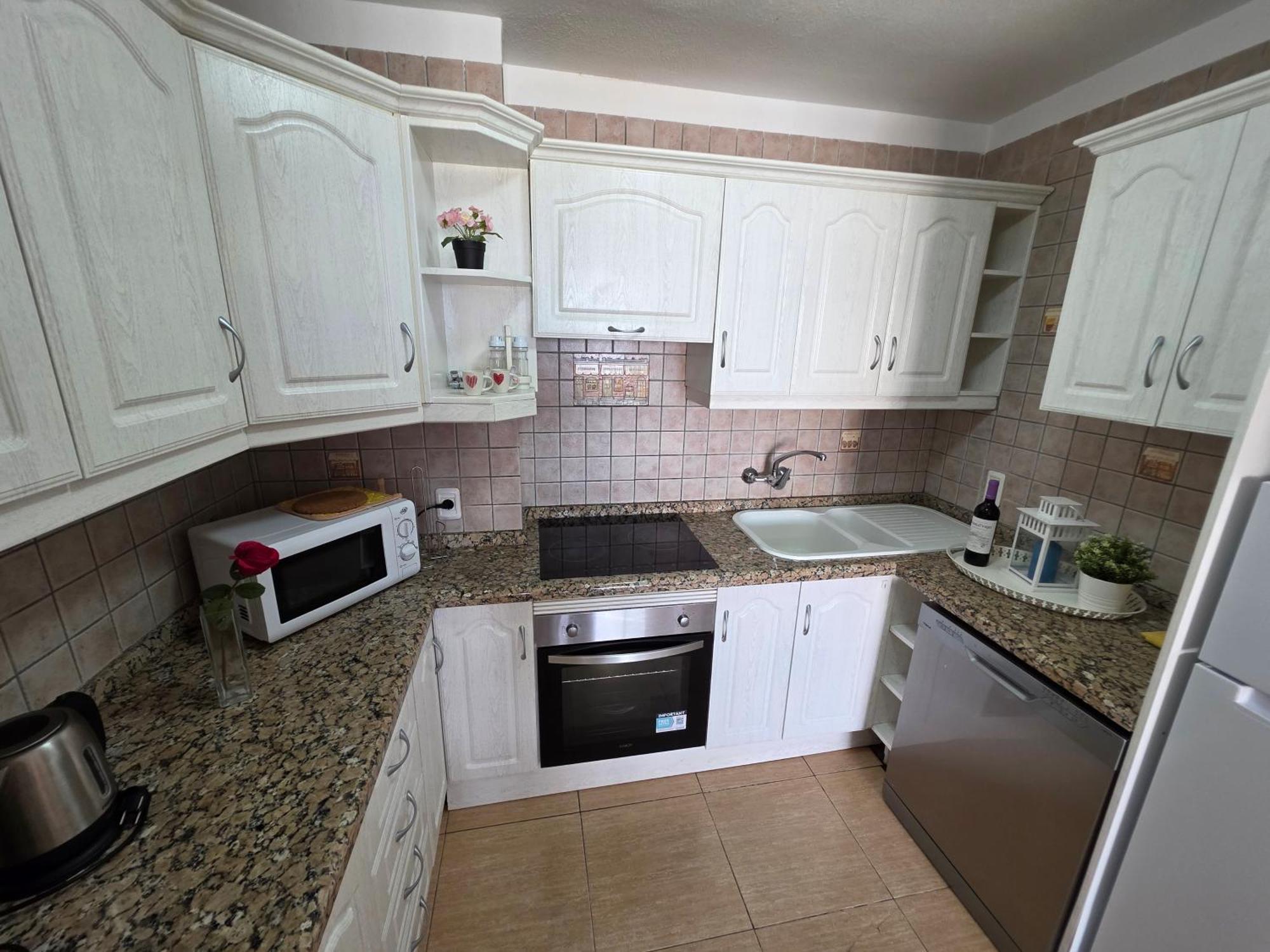 Jacaranda Close To The Beach, Sea-view, Pool, Wifi, Sat-tv Apartment *