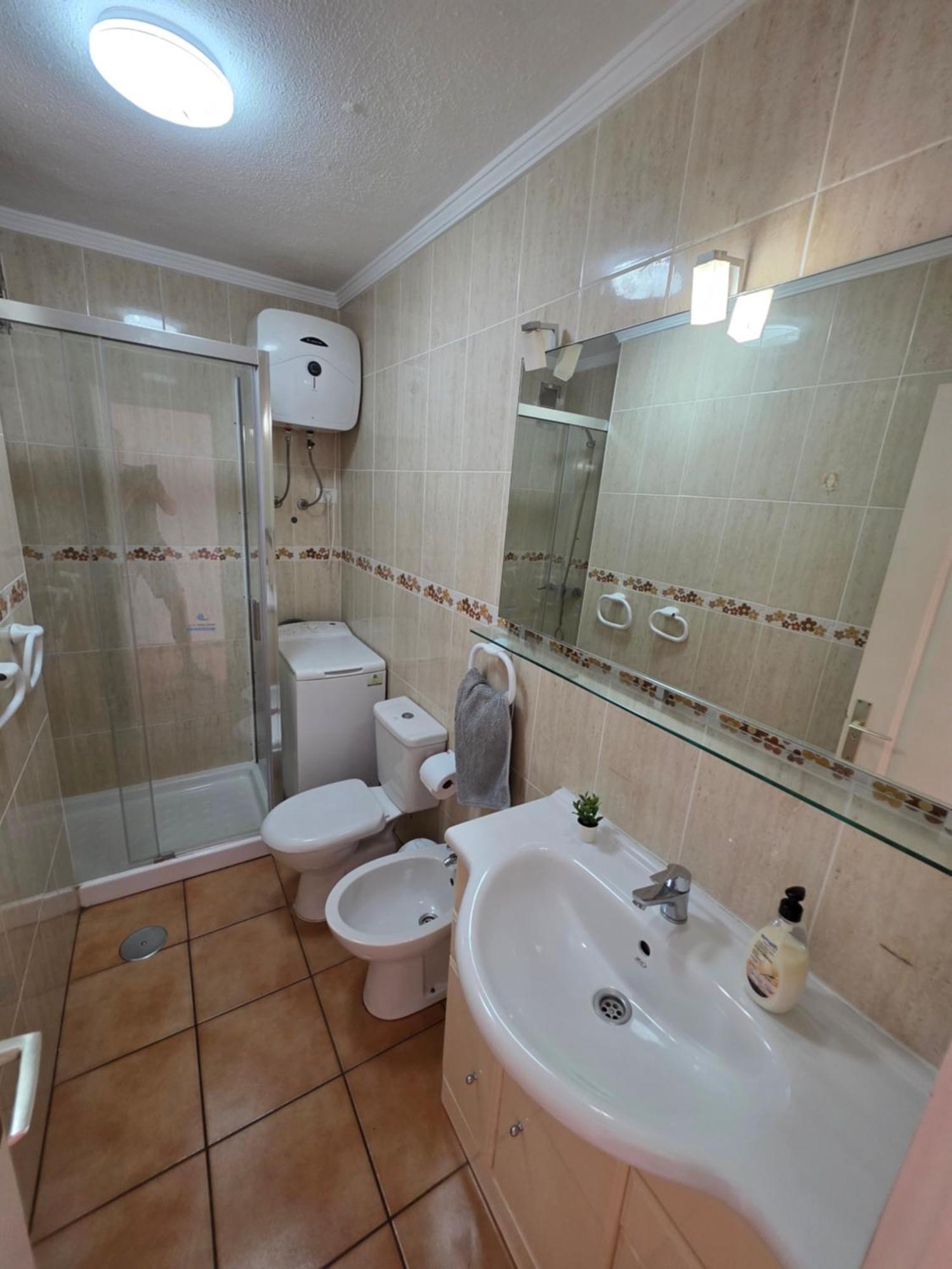 Jacaranda Close To The Beach, Sea-view, Pool, Wifi, Sat-tv Arona (Tenerife)